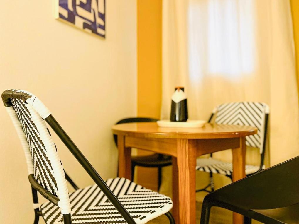 Suite Kobalt Βιλερμπάν Εξωτερικό φωτογραφία